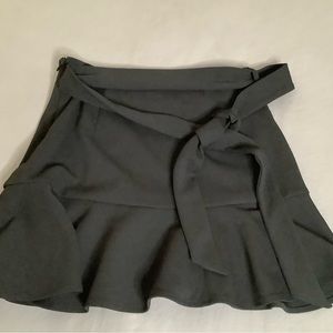 Cute Black Flowy Black Mini Skirt, Size XS. Like New!